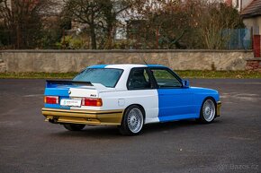 BMW E30 M3 - 6