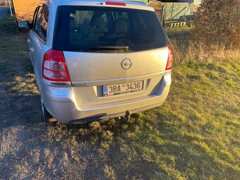 Prodám Opel Zafira 1.8 16V Sport - 6