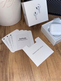 Apple Airpods 4 generace - 6