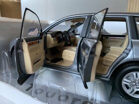 Model Bburago 1/18 Volkswagen Touareg limitovaná edice VW - 6