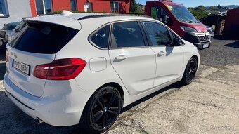 BMW 2 216 D Active Tourer  2/2016 - 6