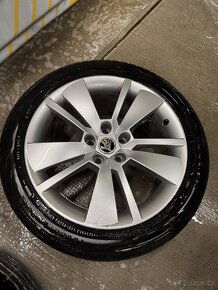 Original alu kola 5x112 R18 škoda superb - 6