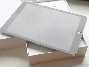 APPLE iPad (2021) 10,2" 256GB Wi-Fi Silver / NEPOUŽITÝ / - 6