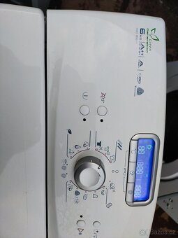 Prodám dig.pračku zn.WHIRLPOOL-6 kg----ZDARMA DOVEZU- - 6