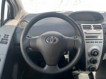 Toyota Yaris 1,3 (64kW), klimatizace, původ vozu ČR - 6