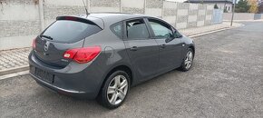 OPEL ASTRA 1.3 CDTI 70KW KLIMATRONIC R.V.8/2013 TOP STAV - 6