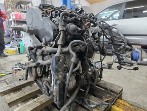 MOTOR CFH 2.0TDI VW AUDI SEAT ŠKODA KOMPLETNÍ - 6