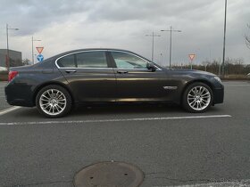 Prodám BMW 740 D XDRIVE poškozený motor - 6