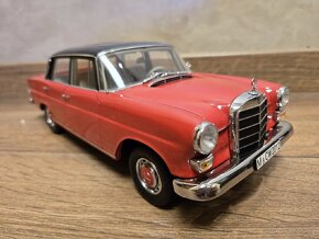 Mercedes Benz W110 200D 1:18 Norev - 6