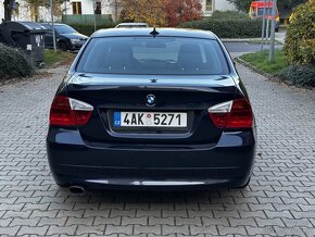 BMW E90 320i 125kW Xenony Kůže Navigace Tempomat ALU R16 - 6