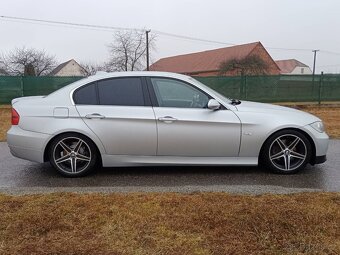 BMW 325i E90 manuál 160KW - 6