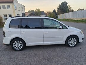 Volkswagen Touran 2010 BLS alu top výbava - 6