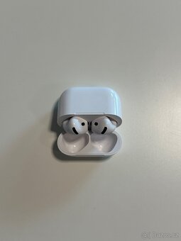 Apple AirPods 4 s aktivním potlačováním hluku - 6