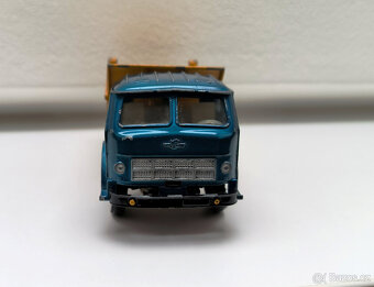 Kamaz - kovový model cca 1:43 , z 80 let - 6