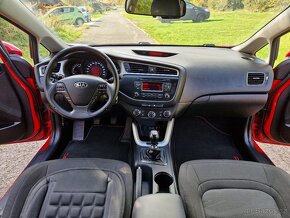 KIA CEED SW JD 1,6 GDi Comfort Plus červená - 6