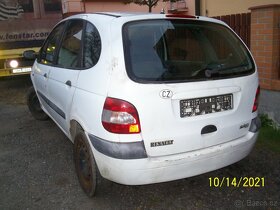 renault scenic - 6