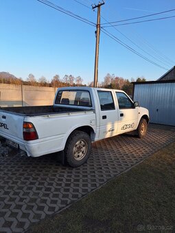 Prodám Opel Campo 4x4 2,5 D 56 kW - 6