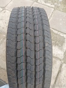 Pneu 245/70 R17,5 - 6