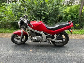 Suzuki GS 500 - 6