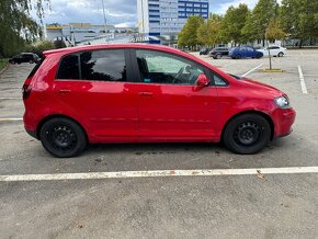 Volkswagen Golf Plus 1.6 75 kW - nájezd 44 000 km - 6