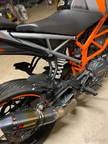 Ktm duke 125 2022 - 6