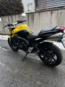 Yamaha fazer 600 - 6