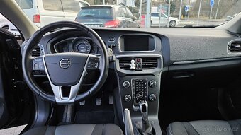 Volvo V40 2,0i T3 - 7