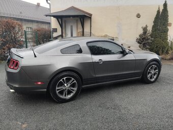 FORD MUSTANG 3.7L V6 VÝMĚNA MOŽNÁ - 7