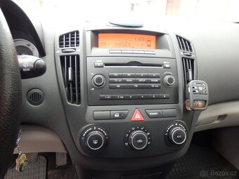 KIA CEED 1,4 - 7