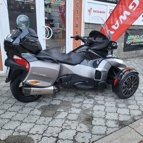 CAN-AM Spyder 1330 RT-S, Special Series, původ ČR, Akrapovič - 7