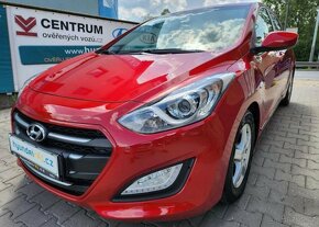 Hyundai i30 1.6-NAVI-NÍZKÉ KM-1.MAJITEL - 7