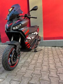 Aprilia SR GT 200 Replica - 7