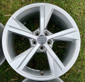 alu Audi A1 5x100 7,5jx17 ET46 - 7