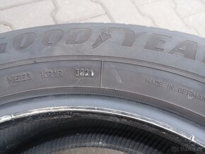 215/65/17 zimní pneu goodyear 2ks - 7