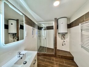 Pronájem bytu 1+kk s terasou 45 m², Újezdeček - 7