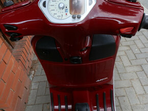 Vespa GTS 250i.e - 7