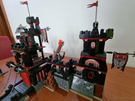 LEGO Castle 8877 Vladek's Dark Fortress - 7