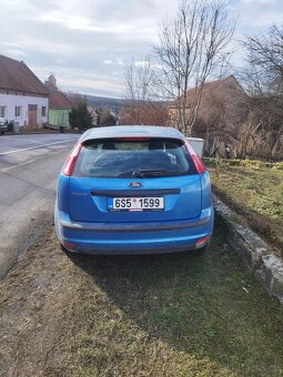 Ford Focus 1.4 - 7