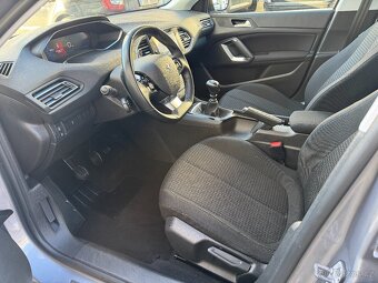 Peugeot 308 1.2 81kW Navigace Kamera 360° DAB Rádio Full LED - 7