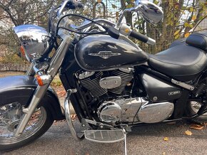 Suzuki Intruder C800 - 7