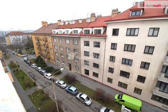 Prodej bytu 1+kk, 28m² ul. Kolbenova, původní cihlový dům po - 7