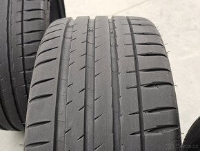 Michelin ps4s 295 30 r19 / 235 35 r19 Porsche 997 - 7