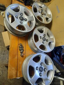 Kola 13" Peugeot ,Citroen - 7