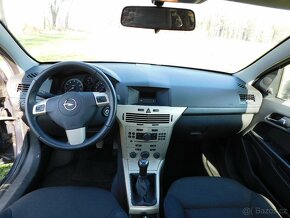 Prodám Opel Astra sedan, 1,6 l, STK DO 7/2006 - 7