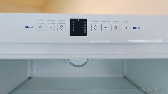 Lednice Liebherr 180 cm. - 7