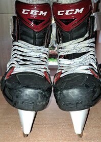 Brusle CCM JETSPEED FT2, vel:44D - 7