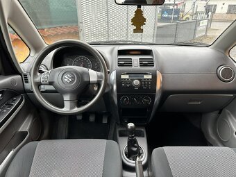 Suzuki SX4 1.6i 88kW 4x4 - 7