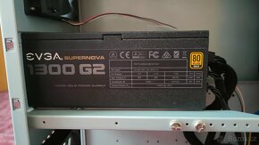 server skříň + 1300W zdroj + Hot swap 10x na čele skříně - 7