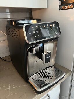 Automatický kávovar Philips Series 5400 LatteGo - 7