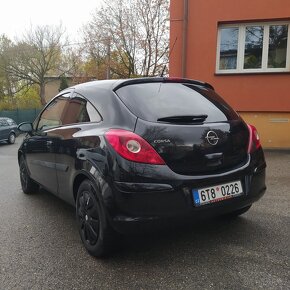 Opel Corsa D 1.2 16V 63kw,poctivych 156tkm,rok 2010,1.maj. - 7